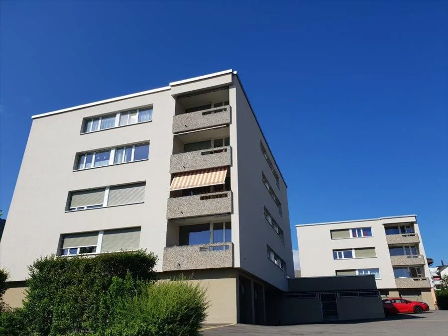 Aussenparkplatz in Pfäffikon SZ – praktisch gelegen