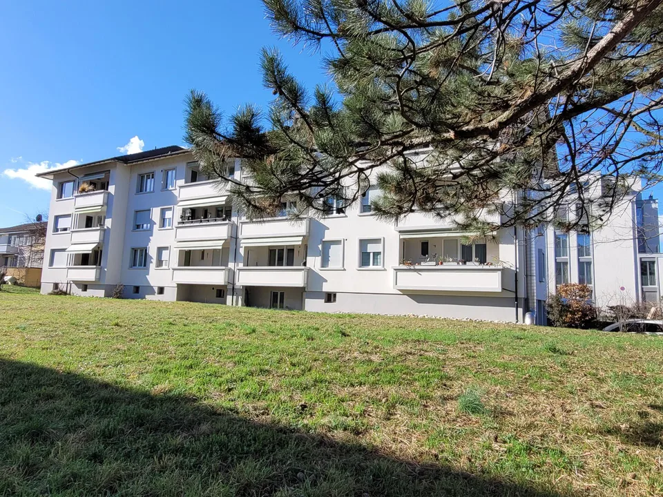 schöne, sonnige Wohnung, nähe Dorfkern