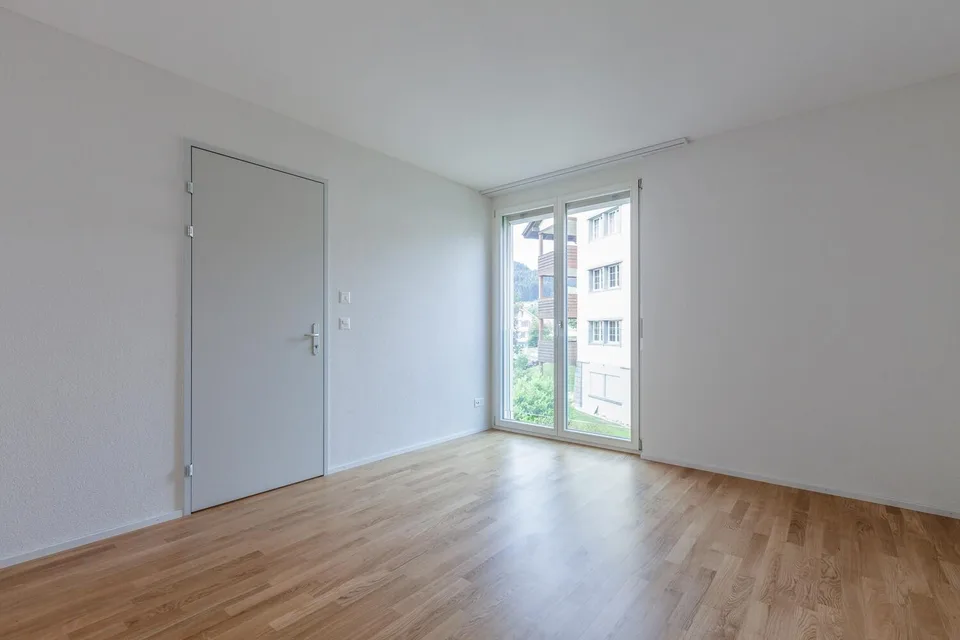 schöne und helle 3.5 Zimmer Wohnung