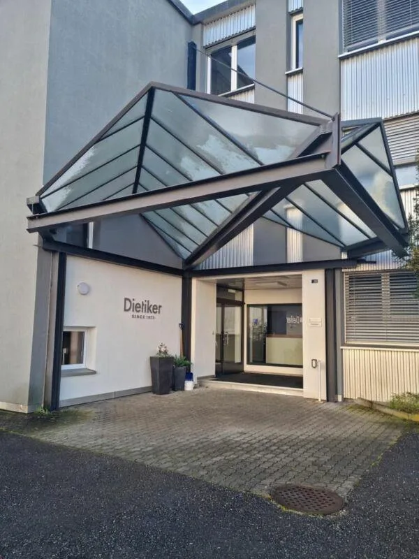 Gewerbe / Lager / Büroräumlichkeiten an TOP Lage