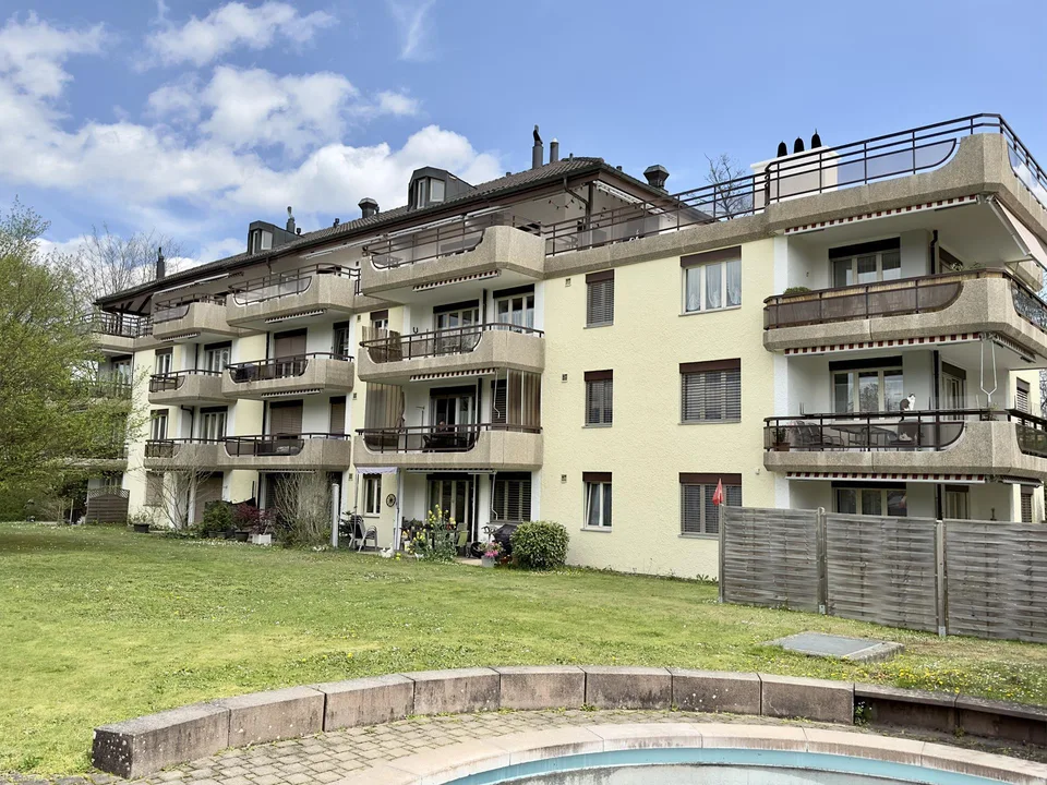 4 1/2 Zimmer-Attika-Maisonettewohnung mit grosser Sonnenterrasse
