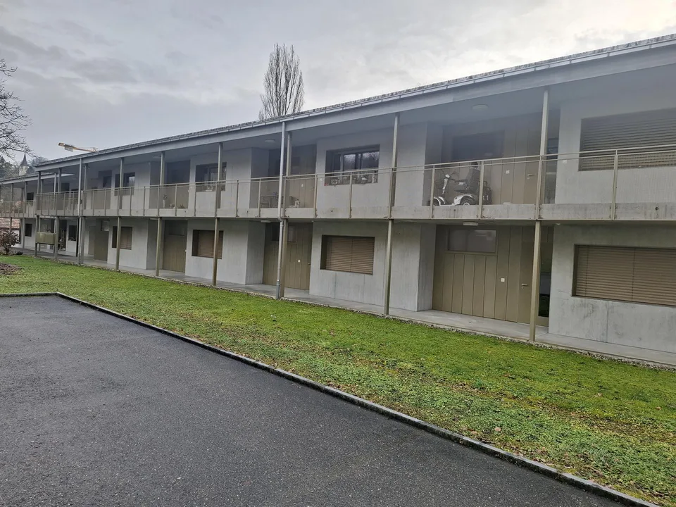 Moderne 3.5-Zimmer-Wohnung mit Balkon in Grellingen