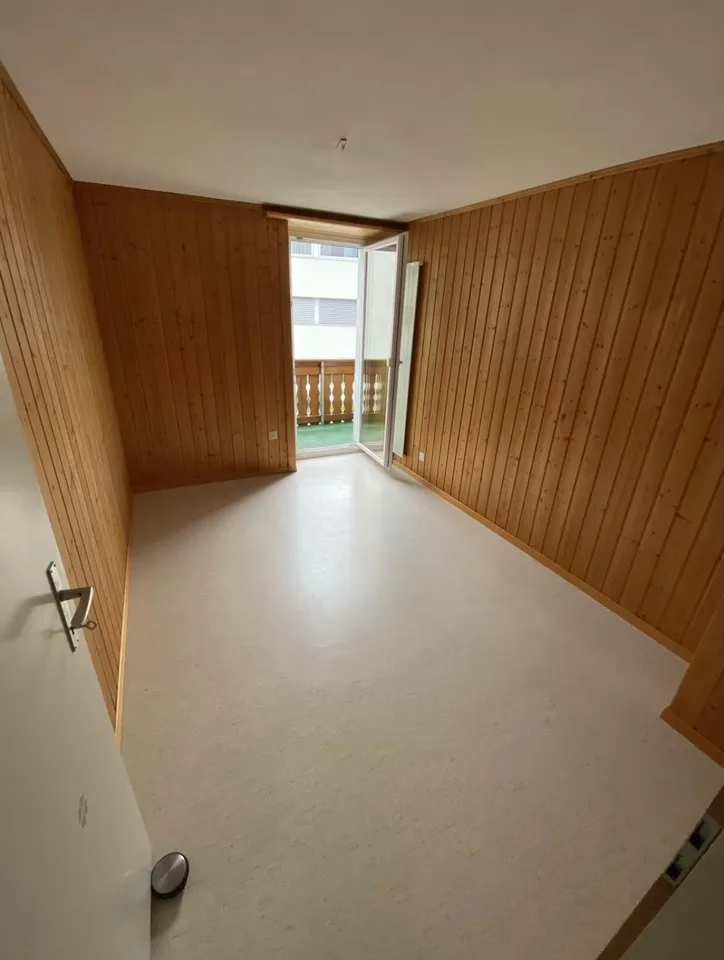 Charaktervolle 4.5-Zi-Wohnung mit Balkon in Domat/Ems