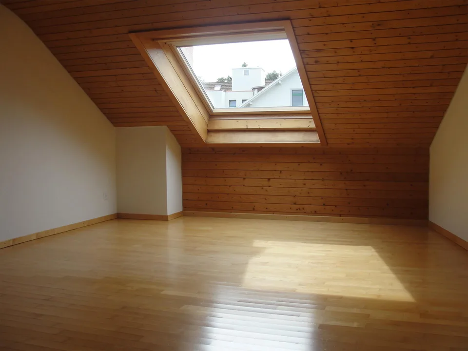 Charmante 2.5-Zimmer-Altbau-Dachwohnung an zentraler Lage in Beinwil a – photo 6 of 7