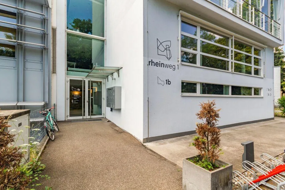 Lichtdurchflutete Bürofläche in Schaffhausen