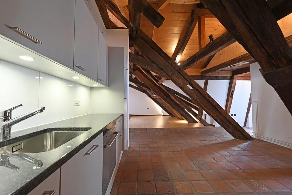 Charmante und grosse Wohnung im Herzen von Bern
