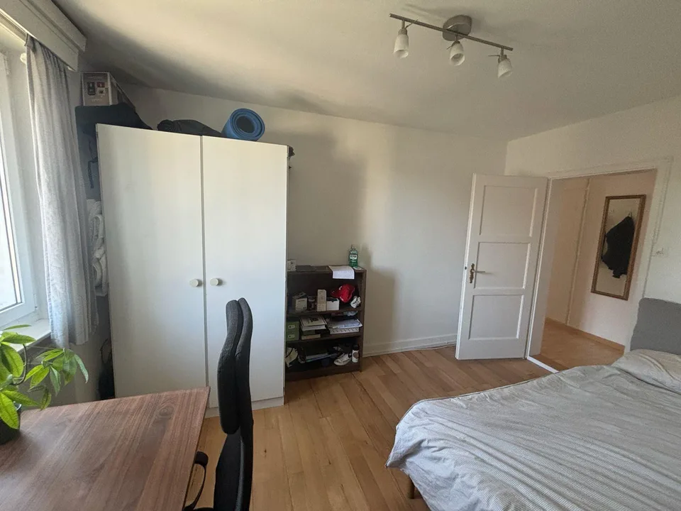 Grosszügige 4.5-Zimmer-Wohnung in Uni-Nähe – ideal als WG