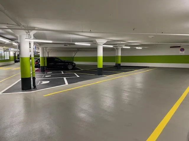 Auto Einstellplätze in der Tiefgarage Stadtmarkt...