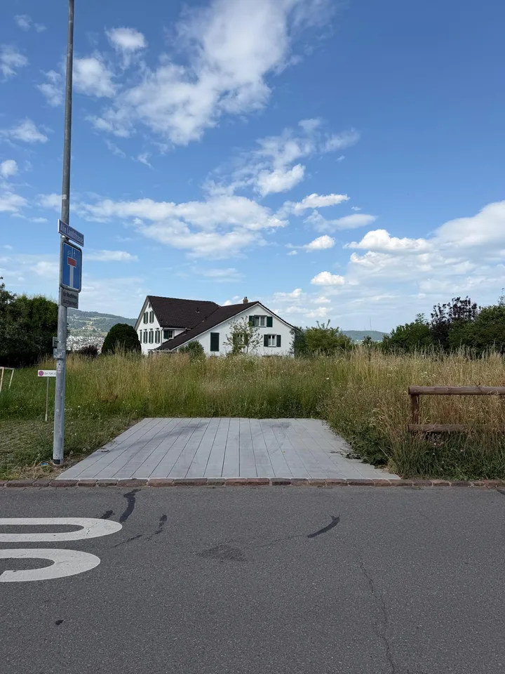 Aussenparkplatz in Au ZH zu vermieten