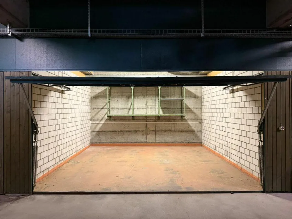 Doppelgaragen in Einstellhalle in Nähe vom Bahnhof Luzern