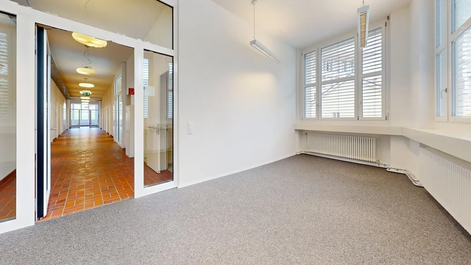Büroräumlichkeit im Selveareal zu vermieten!