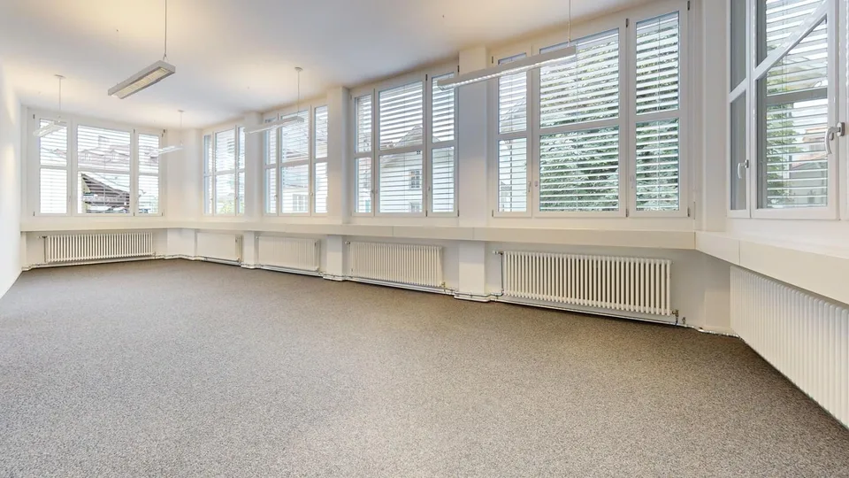 Büroräumlichkeit im Selveareal zu vermieten!