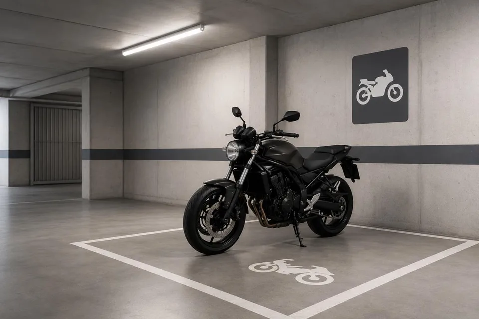 Motorradplatz zu vermieten!