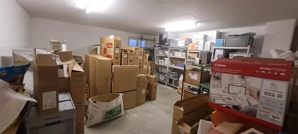 an ausgezeichneter Passantenlage - ausgebautes, modernes Ladenlokal