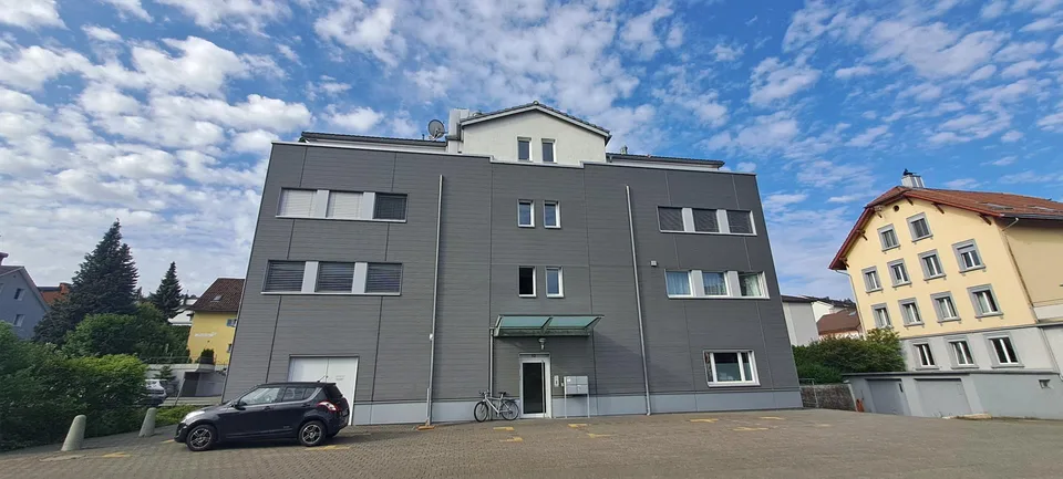 an ausgezeichneter Passantenlage - ausgebautes, modernes Ladenlokal