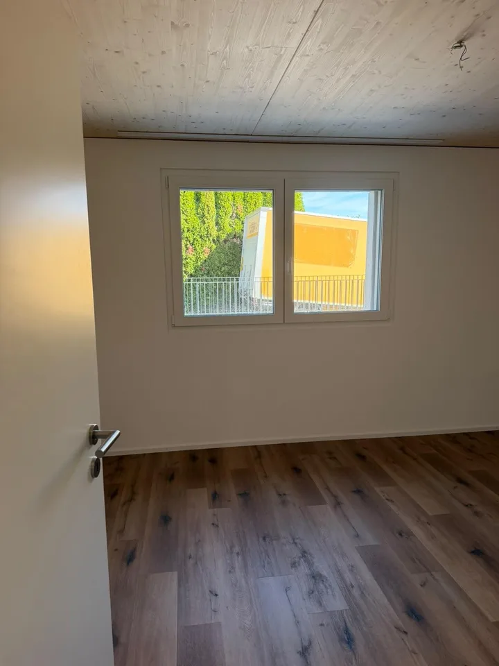 3 1/2 Zimmerwohnung EG