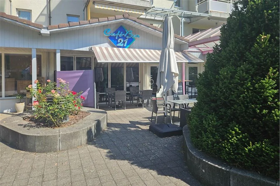 Café, Bar, Bistro mitten im schönen Toffen