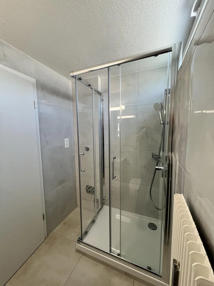 Schöne, renovierte 4.5-Zimmer-Wohnung mit Balkon – Foto 11 von 13