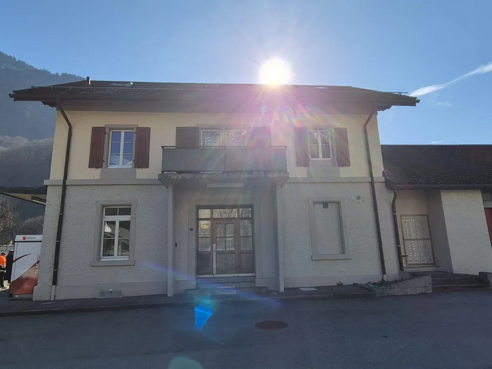 Bahnhof Mitlödi: Attraktive Büro- und Gewerbefläche