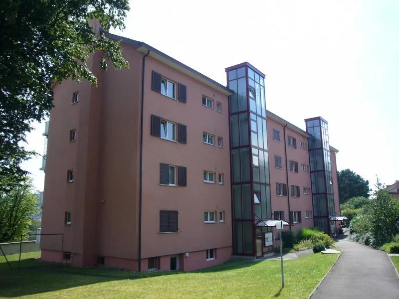 Schöne 3-Zimmer-Wohnung mit sonnigem Balkon und Stadtnähe