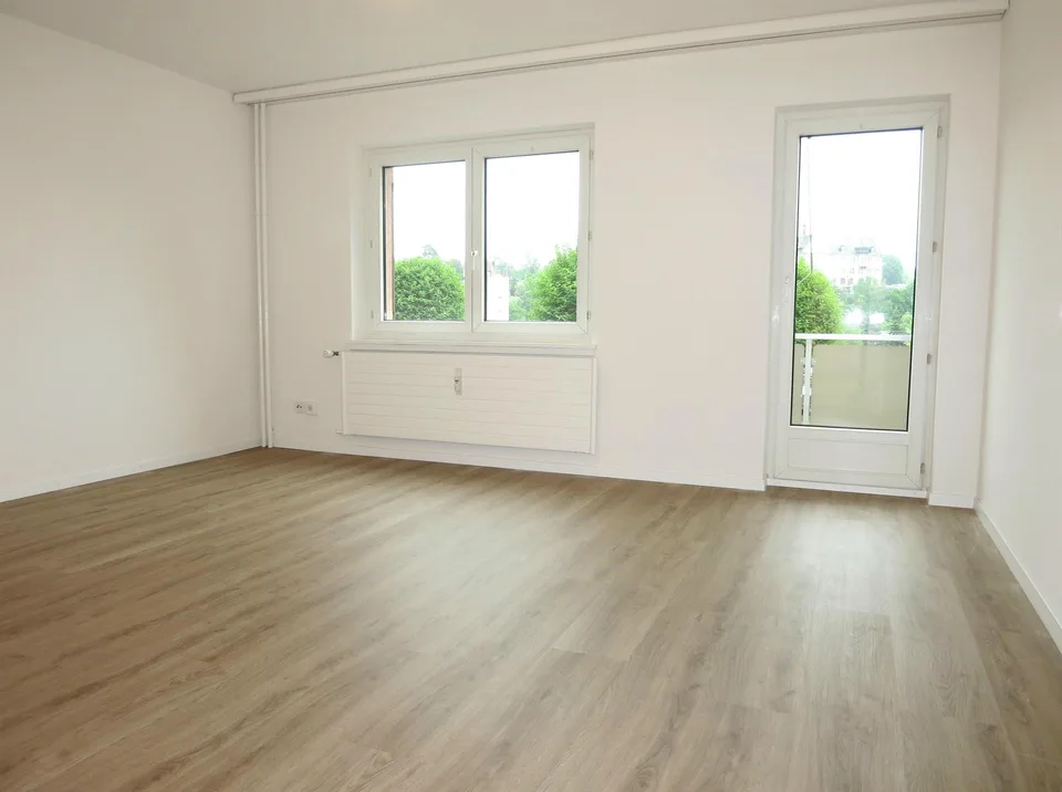 Schöne 3-Zimmer-Wohnung mit sonnigem Balkon und Stadtnähe