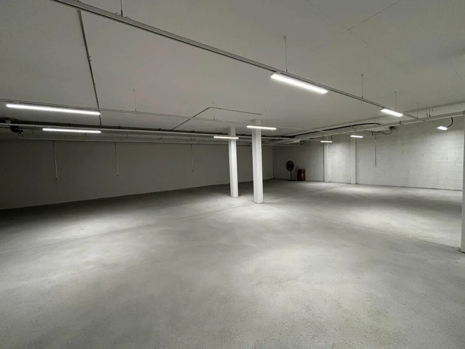 Dernière surface commerciale divisible de 269 à 739 m2 dans un quar... – photo 6 sur 10