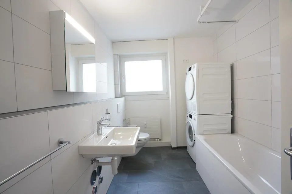 Grosszügige 4.5-Zimmerwohnung mit Wintergarten und zwei Balkonen in...