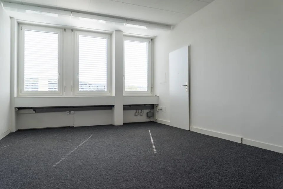 500 bis 3'500 m² Gewerbe- und Büroflächen