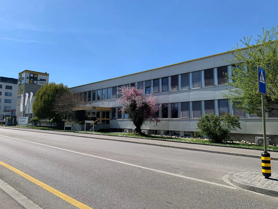 500 bis 3'500 m² Gewerbe- und Büroflächen