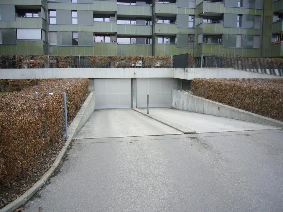 Sind Sie auf der Suche nach einem Parkplatz in Thun?