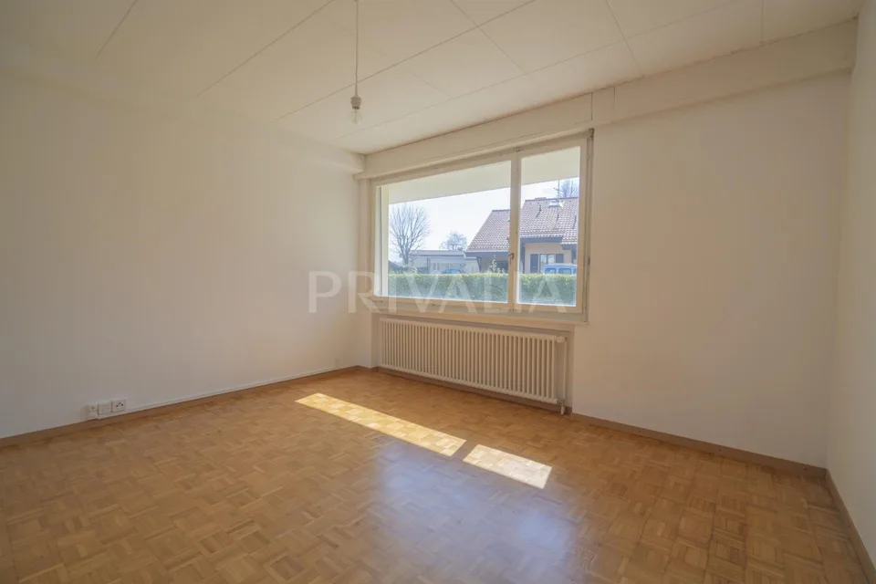 Belle villa individuelle de plain-pied avec jardin au coeur de la C...