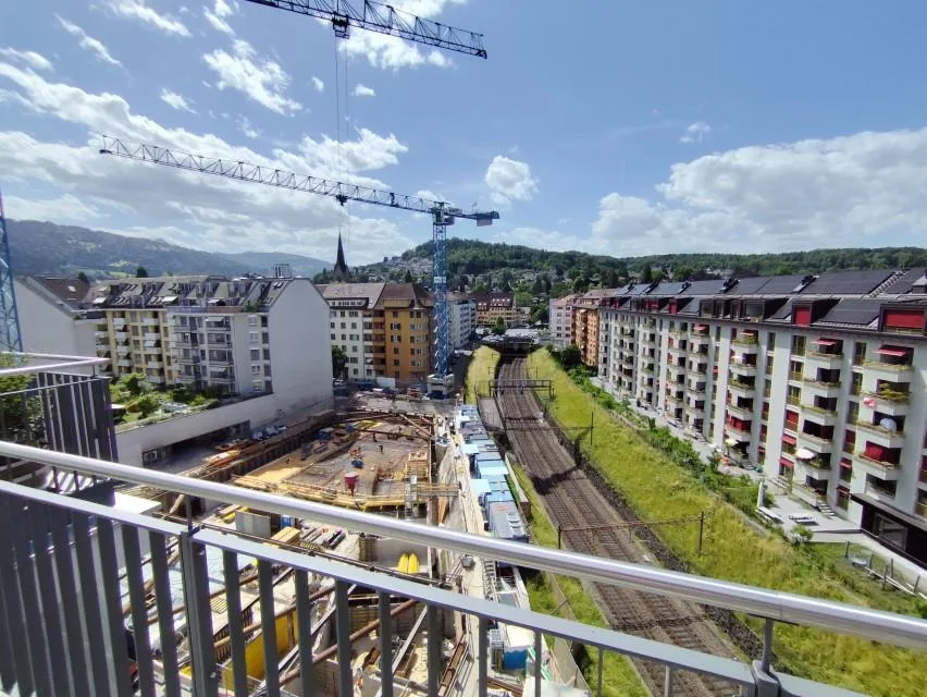 Komplett sanierte Attikawohnung mit grosszügiger Terrasse
