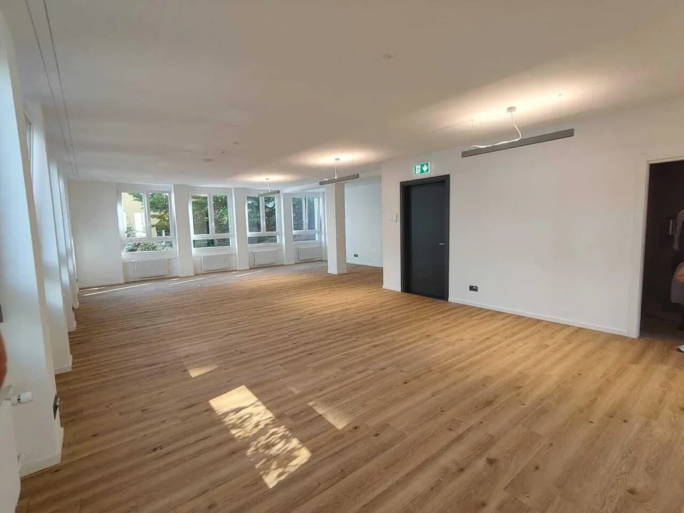 Modernes Büro in CityPop Gebäude