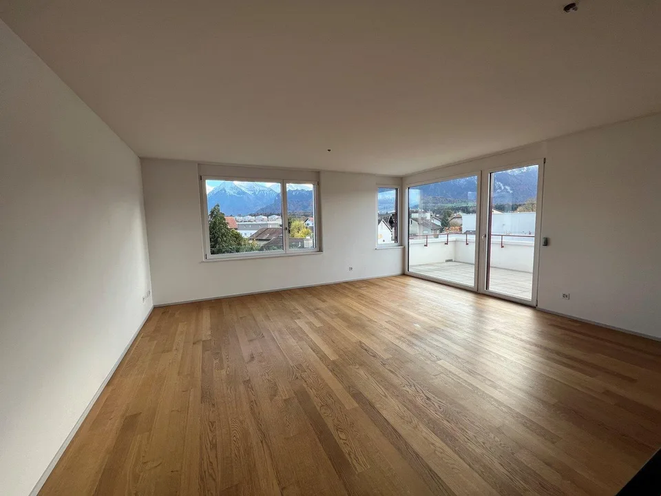 Schöne 4.5 Zimmerwohnung