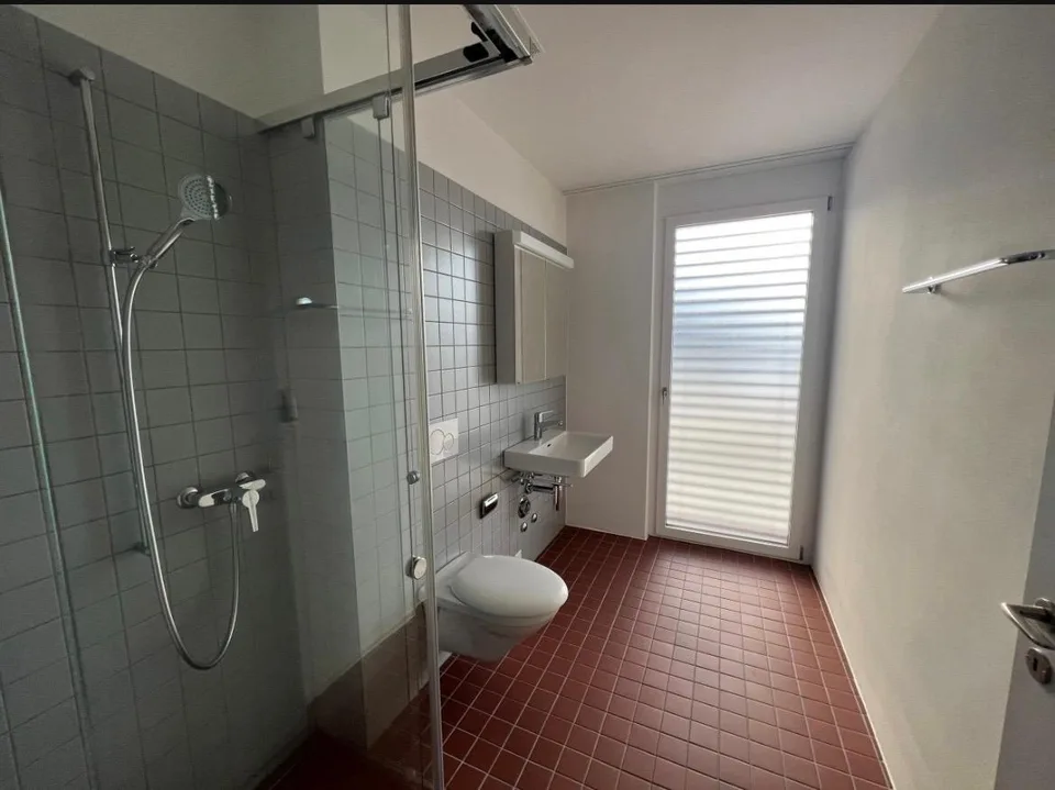 Schöne 4.5 Zimmerwohnung – foto 8 di 9