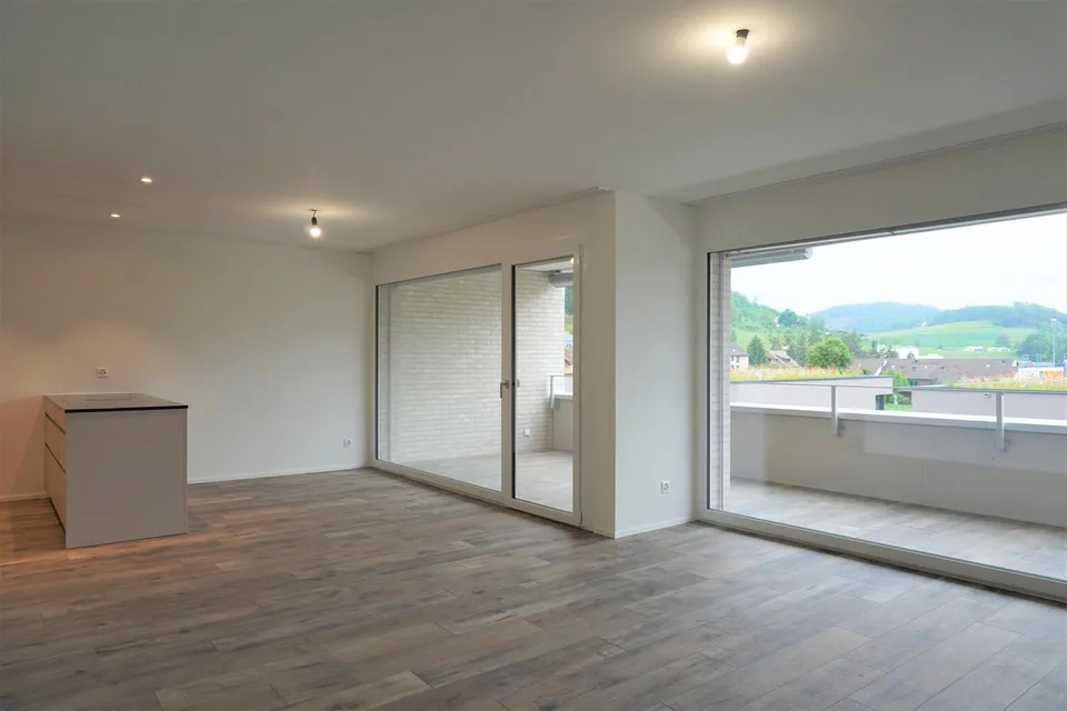 Attika Exklusive 3.5 Zimmerwohnung mit Stil