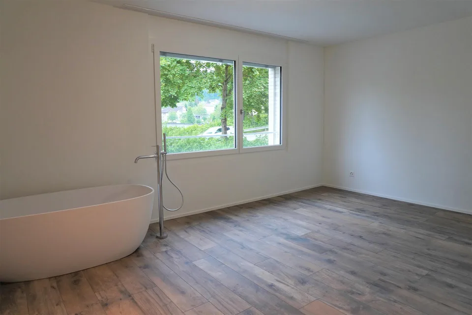 Attika Exklusive 3.5 Zimmerwohnung mit Stil