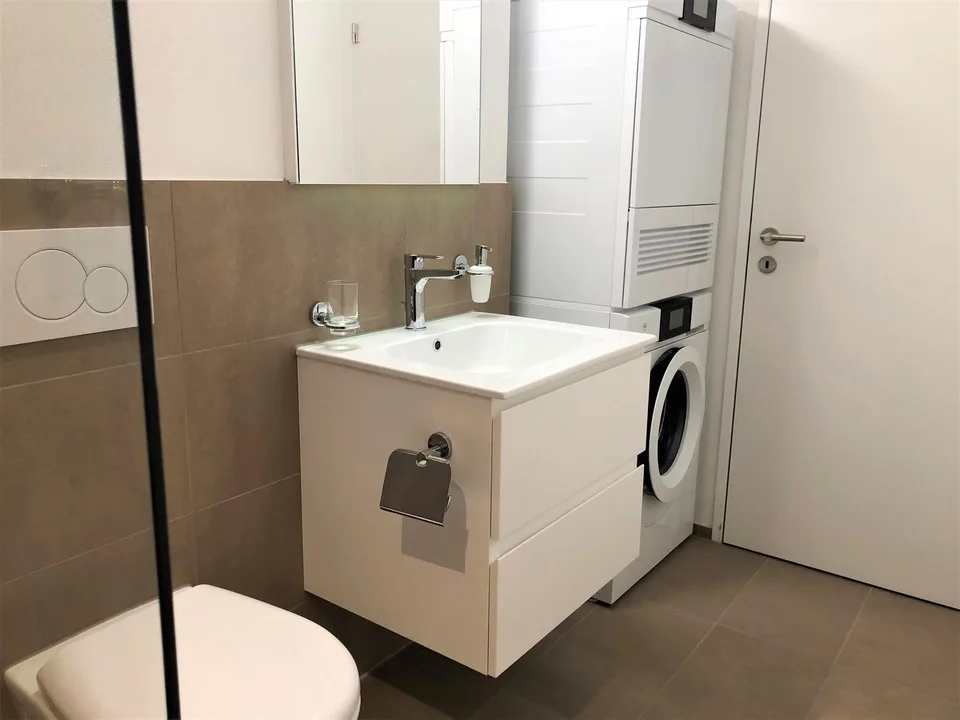 Attika Exklusive 3.5 Zimmerwohnung mit Stil