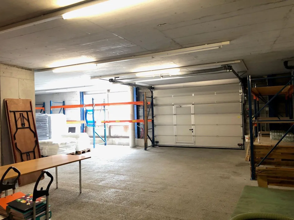 Gewerberaum mit Büro an Top Lage