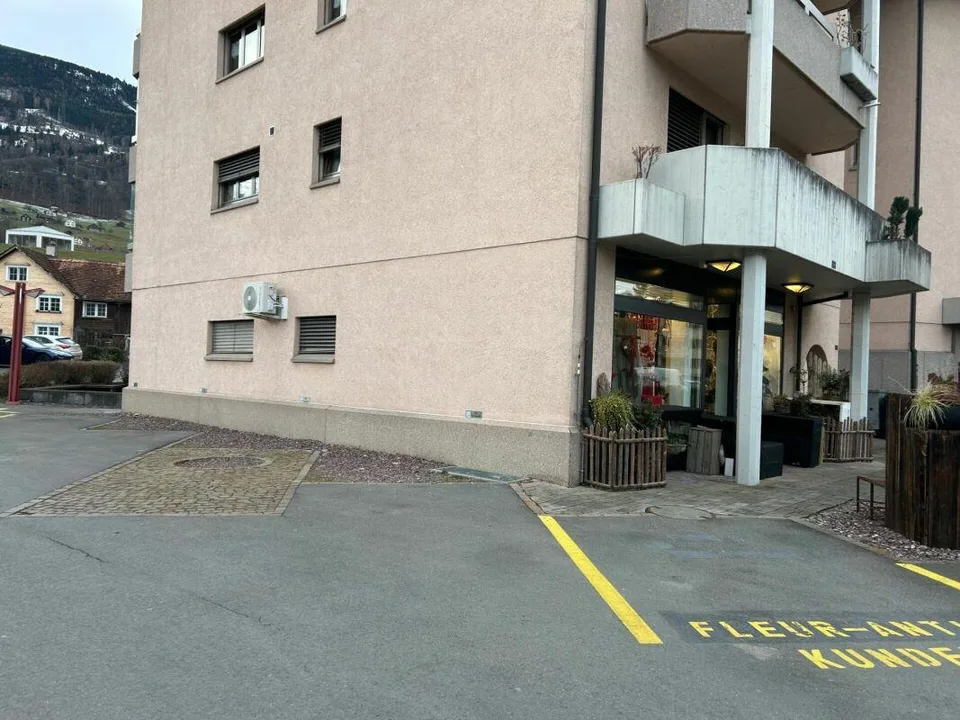Aussenparkplätze an zentraler Lage