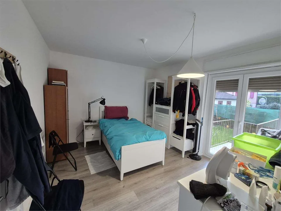 Vacallo-Pizzamiglio - Ampio 3.5 Locali Ristrutturato con Grande Balcon