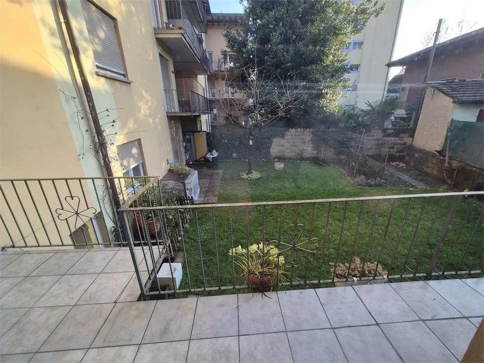 Vacallo-Pizzamiglio - Ampio 3.5 Locali Ristrutturato con Grande Balcon – Foto 7 von 9