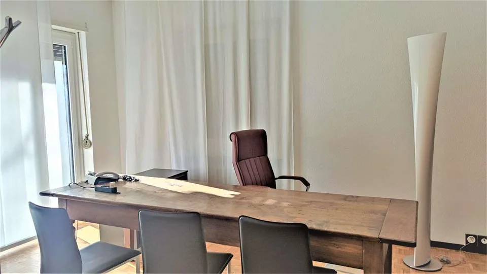 Massagno, SPLENDIDO UFFICIO 6,5 ANCHE ARREDATO
