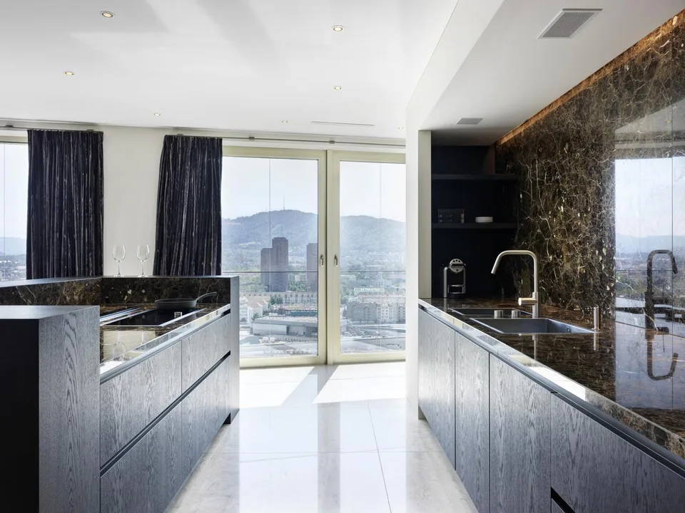Skyline Living | ZH