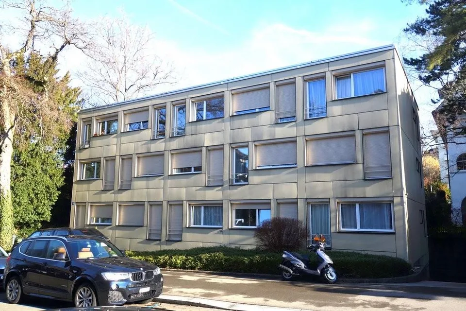 Einstellplatz in Tiefgarage - 8032 Zürich