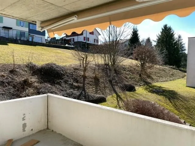 grosszügige 3.5 Zimmer-Wohnung an ruhiger Lage zu vermieten