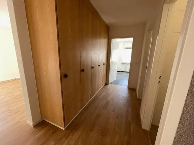 grosszügige 3.5 Zimmer-Wohnung an ruhiger Lage zu vermieten