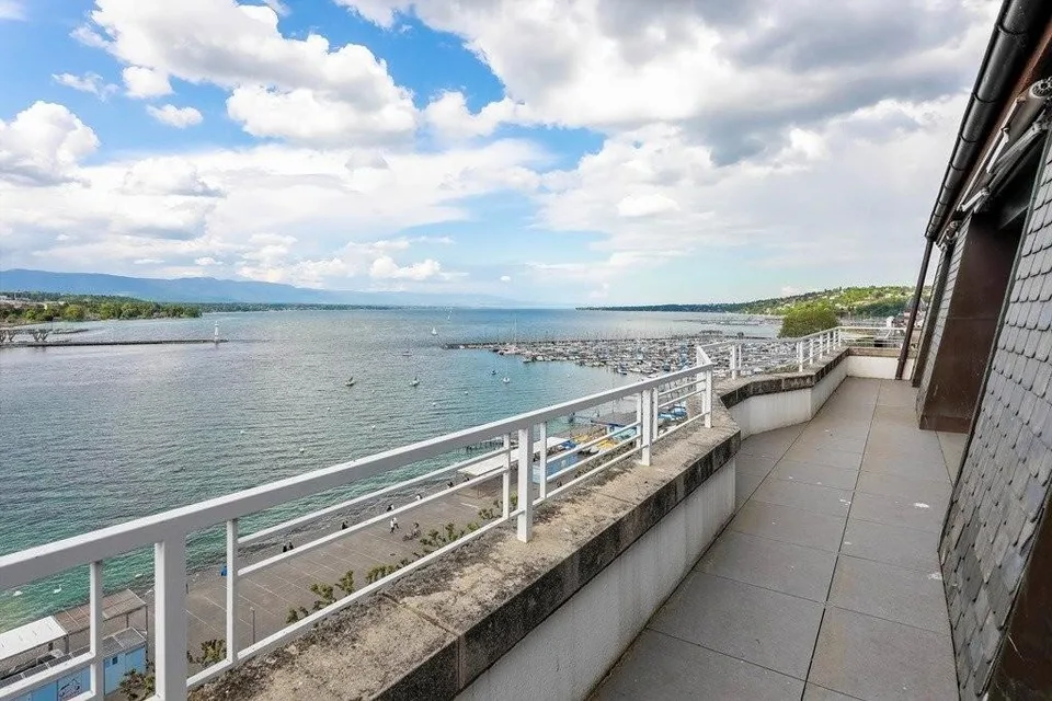 Magnifiques bureaux avec vue sur la rade ! – foto 11 di 12