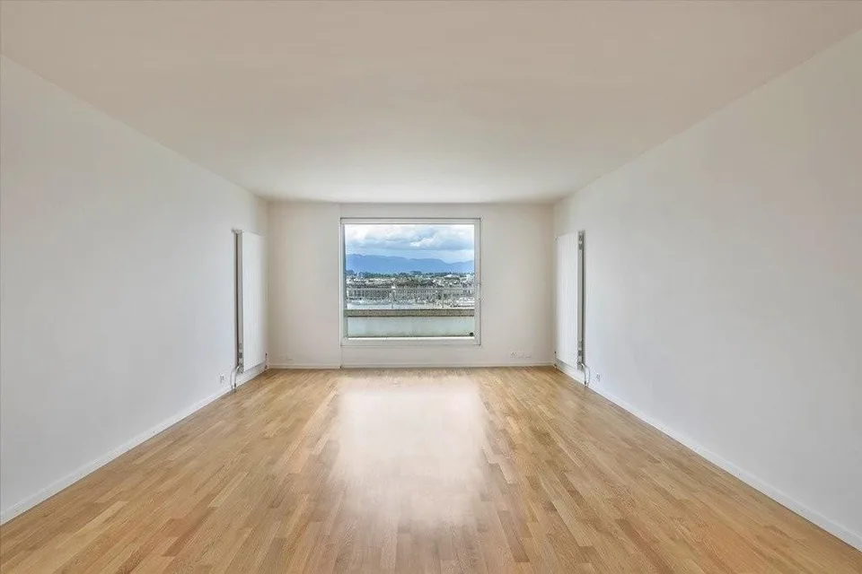 Magnifiques bureaux avec vue sur la rade ! – foto 7 di 12