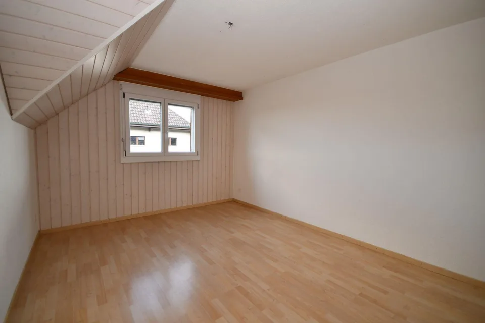 Grosszügige heimelige Maisonettewohnung an ruhiger Lage